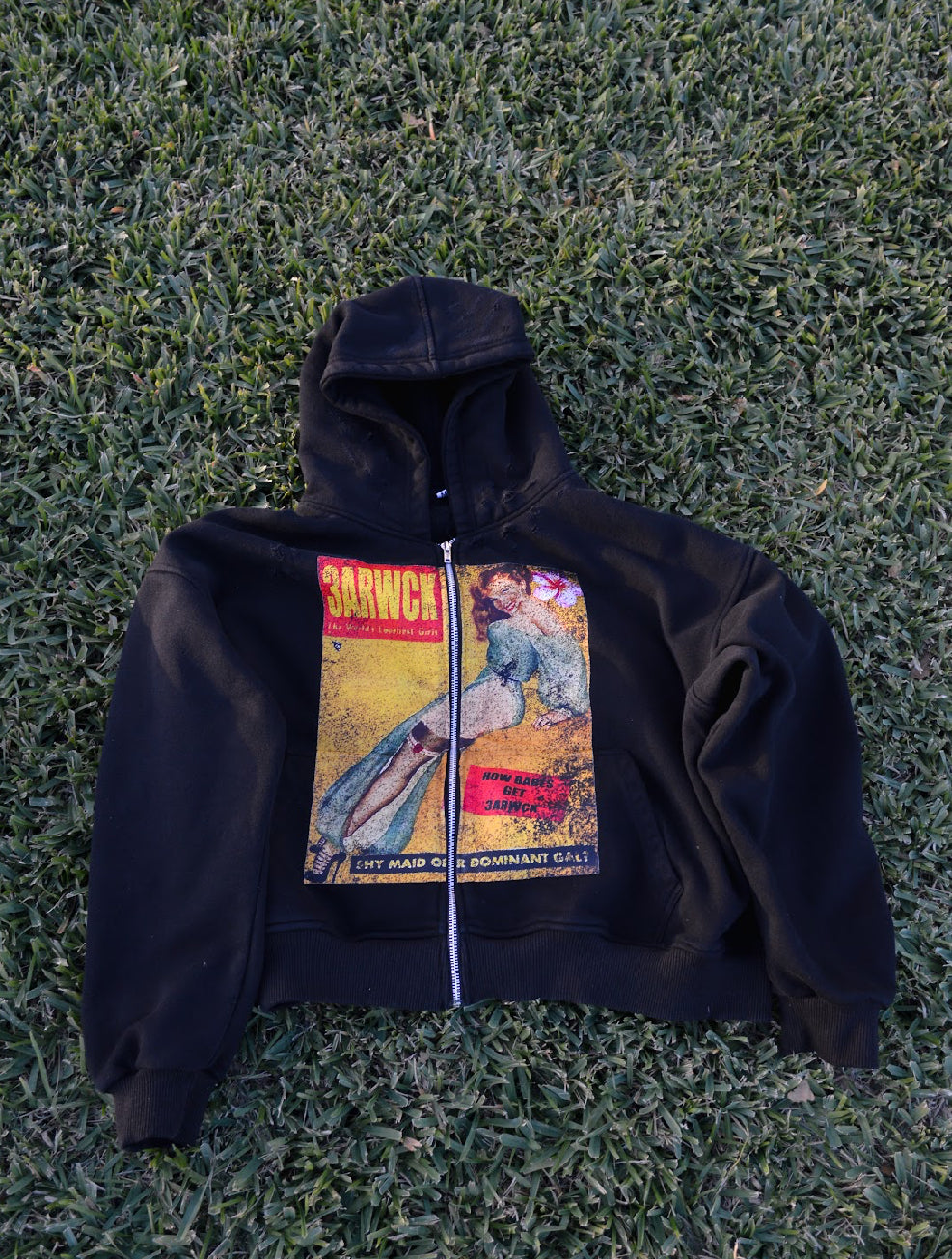 “Maidens” zip-up Black