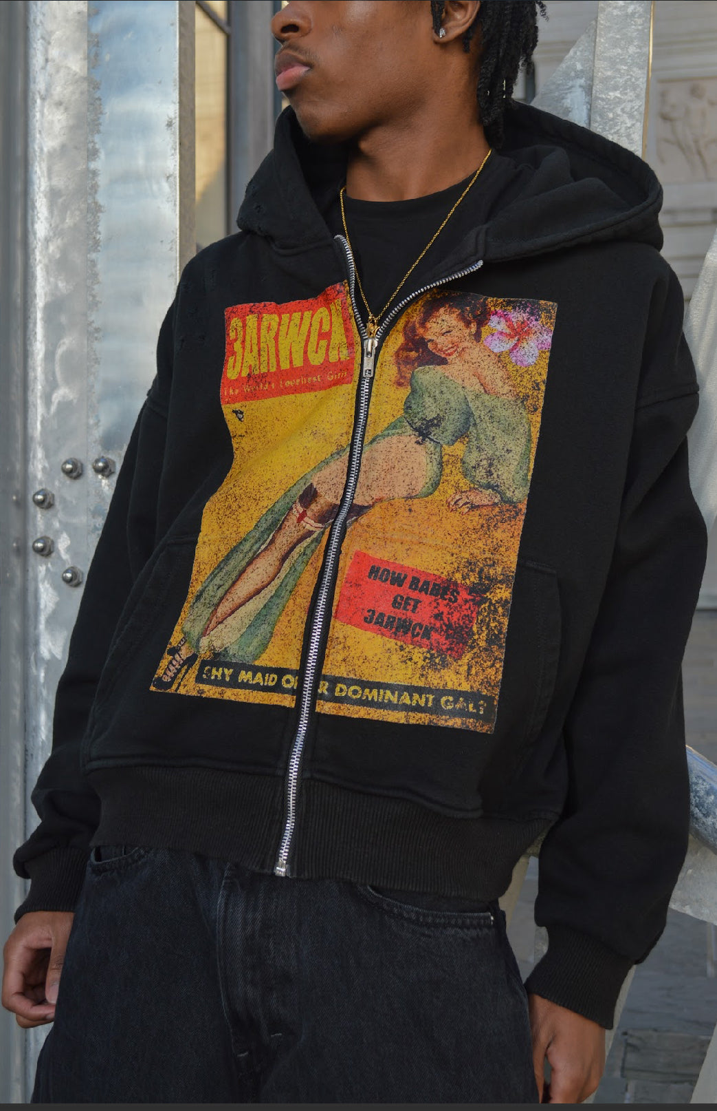 “Maidens” zip-up Black